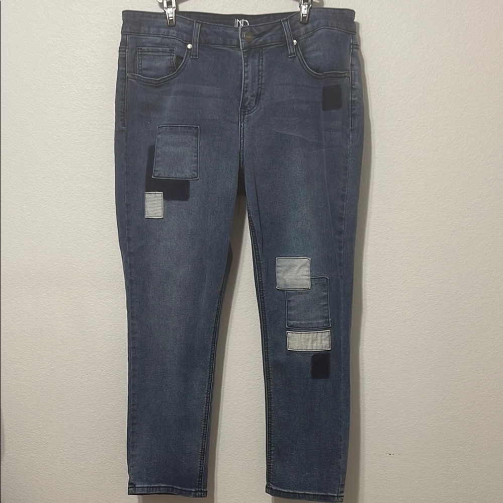 New Directions Blue Ankle Cropped Jeans Patchwork Size 14 Waist 18” Inseam 27”
